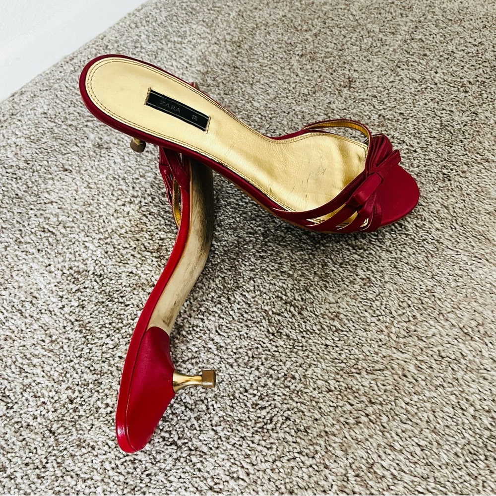 Zara Red & Gold Summer Leather Sandals with 1.5 inches Heels - Picture 6 of 8